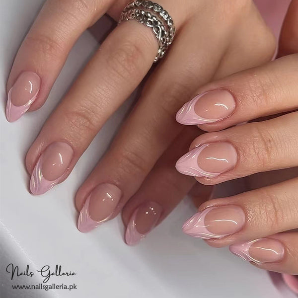 🌸 Blushing Petal – Press-On Nails (24 Pcs) - Free Nail Kit Included