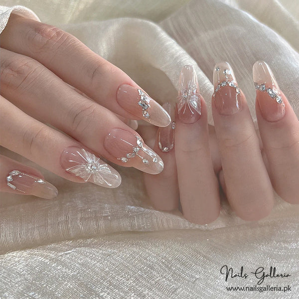 🦋 Butterfly Bloom  – Press-On Nails (30Pcs) - Free Nail Kit Included