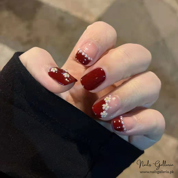 🌹 Deep Ruby Elegance – Press-On Nails (24 Pcs) - Free Nail Kit Included