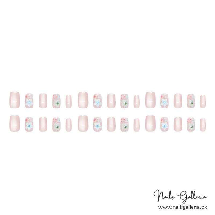 🌺 Delicate Blossom – Press-On Nail Set (30Pcs) - Free Nail Kit Included