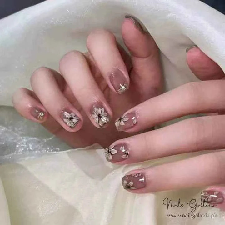 Elegant Nude Floral (24Pcs)