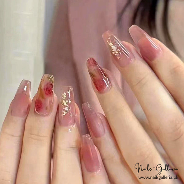 Floral Fantasy – Press-On Nails (24 Pcs) - Free Nail Kit Included