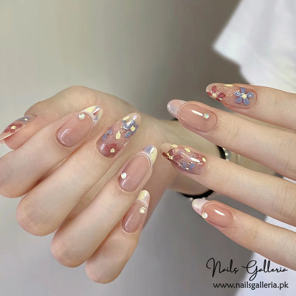 🌸 Flower Petal Polish – Press-On Nails (30Pcs) - Free Nail Kit Included