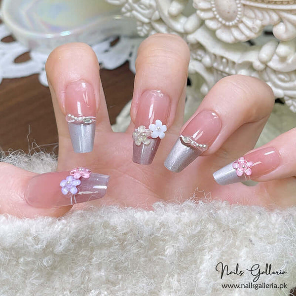 🌸✨ Flower Power – Press-On Nails (30Pcs) - Free Nail Kit Included