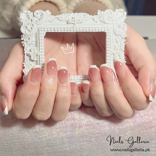 French Manicure – Press-On Nail Set (24Pcs) - Free Nail Kit Included