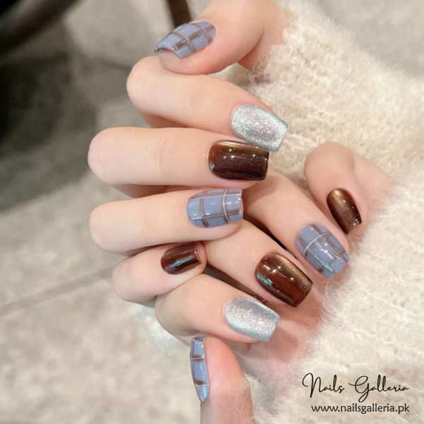 Ice Blue Brown Grid Press-On Nails (24 Pcs) - Free Nail Kit Included