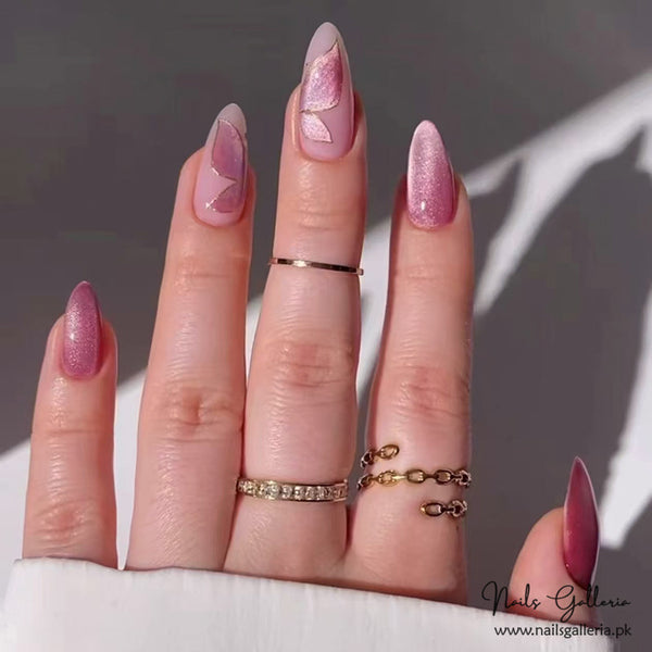 🌸 Lavender Shimmer – Press-On Nail Set (24Pcs) - Free Nail Kit Included