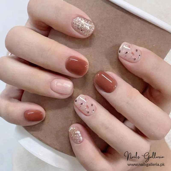 🍫✨ Mocha Gold Sprinkle – Press-On Nails (24 Pcs) - Free Nail Kit Included