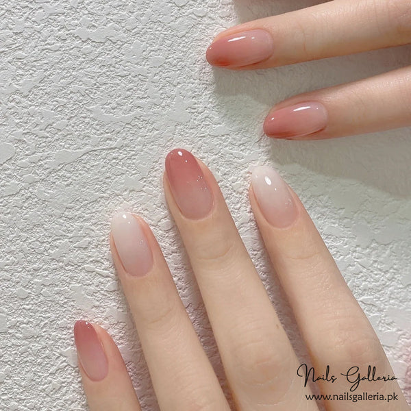 Natural Gradient – Press-On Nails (30Pcs) - Free Nail Kit Included