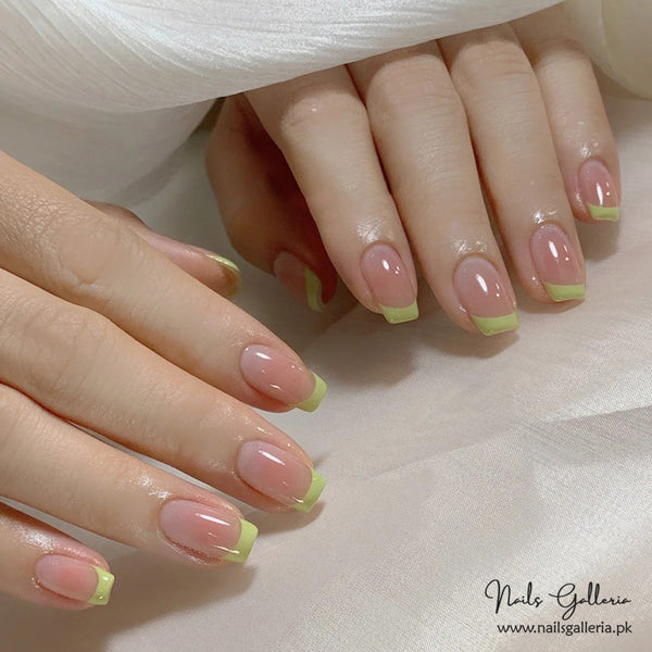 🌷 Pastel Pink and Lime – Press-On Nails (24 Pcs) - Free Nail Kit Included