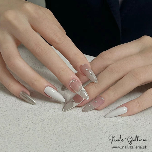 Gradient and Pearl Embellishments  – Press-On Nails (30Pcs) - Free Nail Kit Included