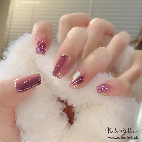 💖 Pink Sparkle – Press-On Nails (24 Pcs) - Free Nail Kit Included