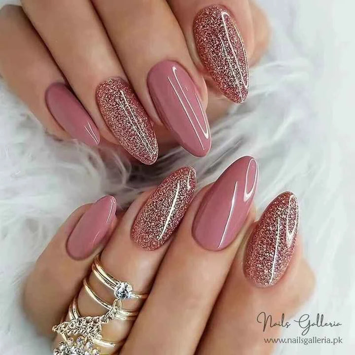 Red Almond (24Pcs)