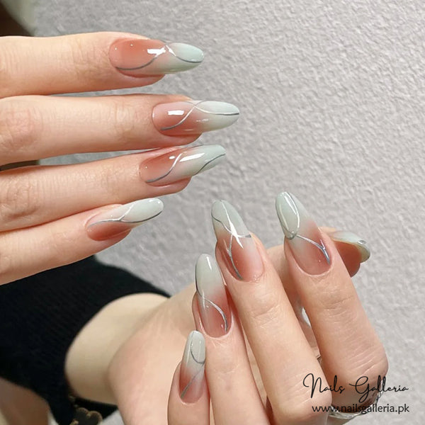 🌿 Serene Lines – Press-On Nails (24 Pcs) - Free Nail Kit Included