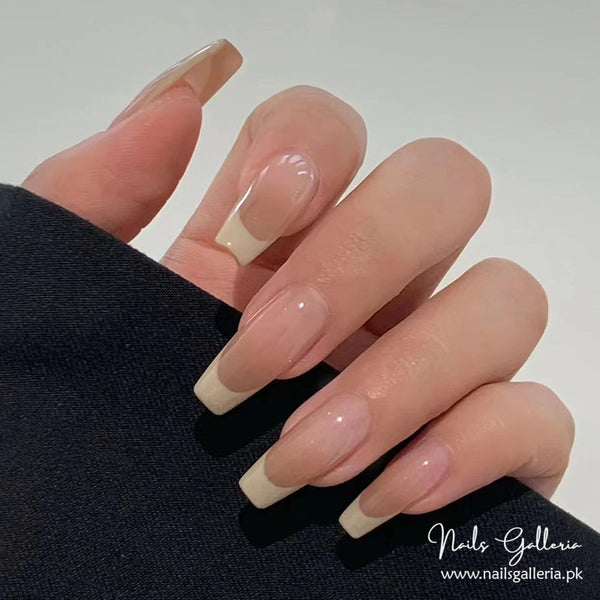 Soft Nude French Tip Press-On Nails (24 Pcs) - Free Nail Kit Included