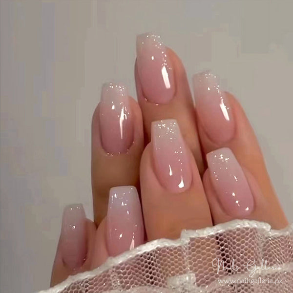🌸 Soft Pink Ombre – Elegant Gradient Press-On Nails(24 Pcs) - Free Nail Kit Included