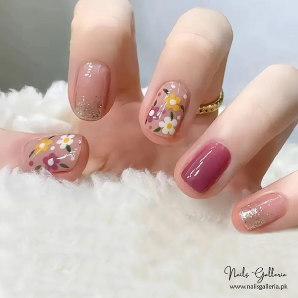 🌼 Spring Blossoms – Press-On Nails (24 Pcs) - Free Nail Kit Included