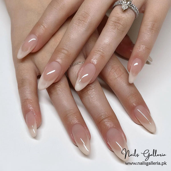 Subtle Gradient – Press-On Nails (24Pcs) - Free Nail Kit Included
