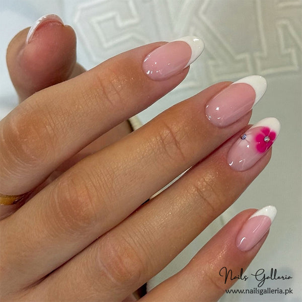 🌷 Sweet Pink French – Press-On Nails (24Pcs) - Free Nail Kit Included